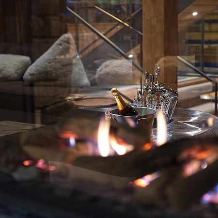 Hotel-Chalet Les Ecureuils Restaurant, Piscine, Garage เลอกรองด์บอร์นอง ภายนอก รูปภาพ
