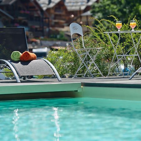 Hotel-Chalet Les Ecureuils Restaurant, Piscine, Jardin Garage เลอกรองด์บอร์นอง ภายนอก รูปภาพ
