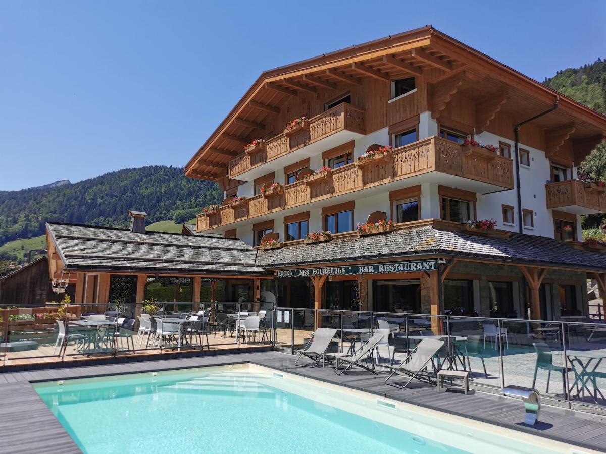 Hotel-Chalet Les Ecureuils Restaurant, Piscine, Garage เลอกรองด์บอร์นอง ภายนอก รูปภาพ