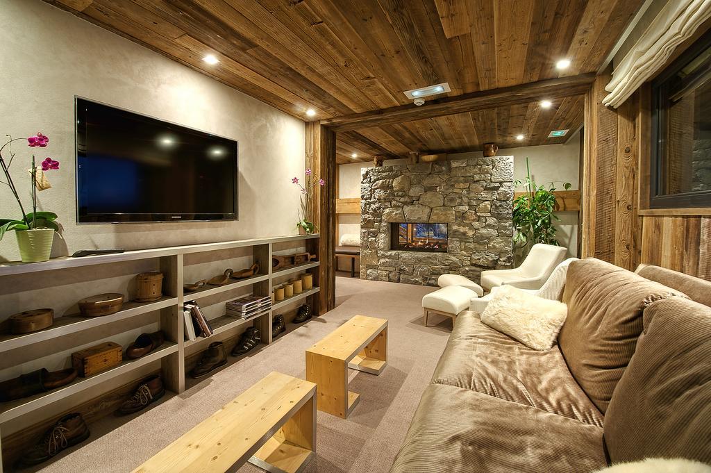 Hotel-Chalet Les Ecureuils Restaurant, Piscine, Garage เลอกรองด์บอร์นอง ภายนอก รูปภาพ