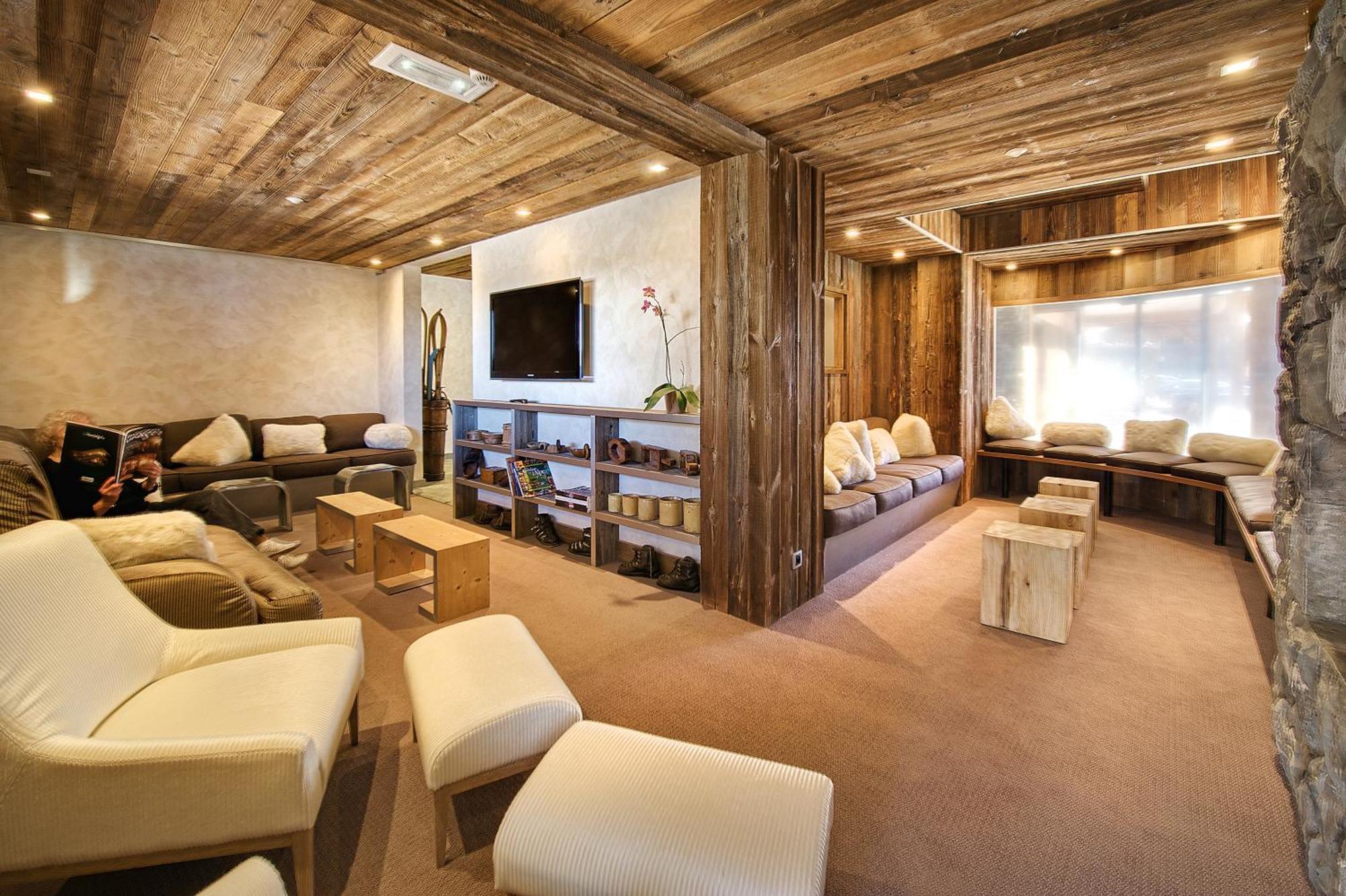 Hotel-Chalet Les Ecureuils Restaurant, Piscine, Garage เลอกรองด์บอร์นอง ภายนอก รูปภาพ