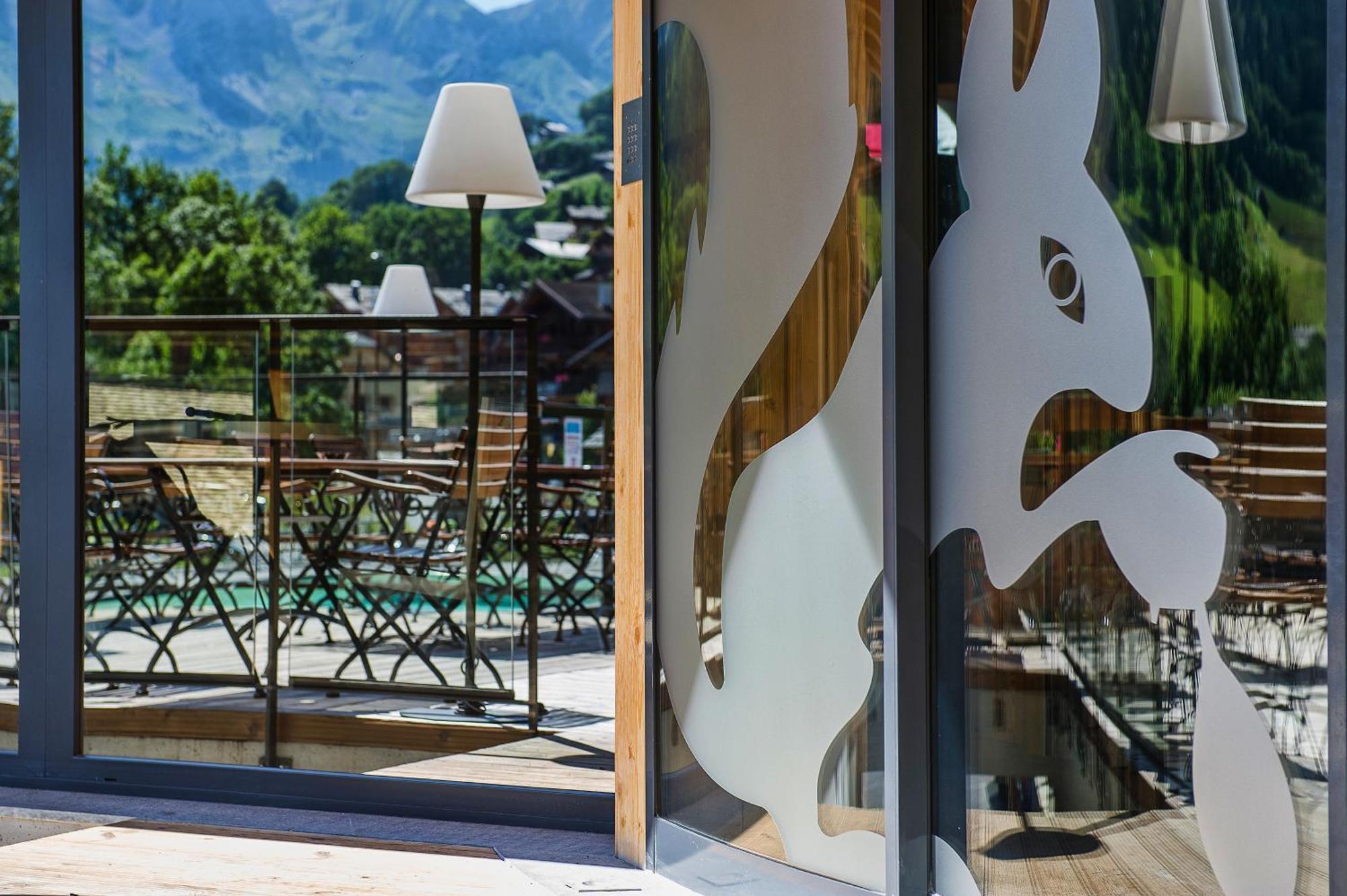 Hotel-Chalet Les Ecureuils Restaurant, Piscine, Garage เลอกรองด์บอร์นอง ภายนอก รูปภาพ
