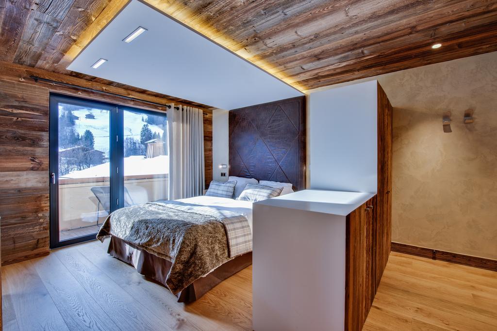 Hotel-Chalet Les Ecureuils Restaurant, Piscine, Garage เลอกรองด์บอร์นอง ภายนอก รูปภาพ