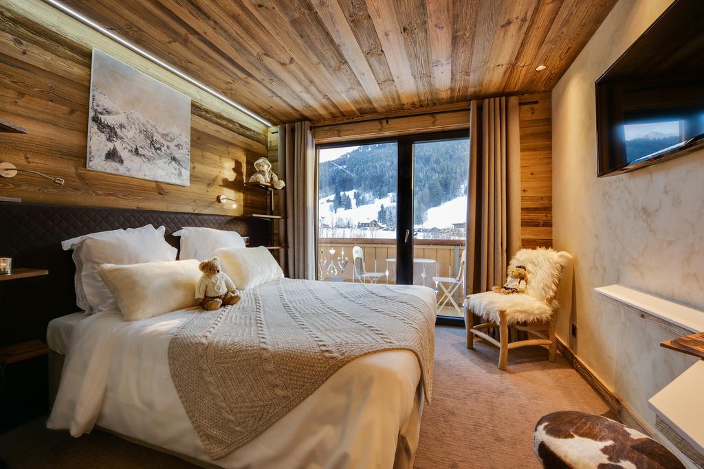 Hotel-Chalet Les Ecureuils Restaurant, Piscine, Garage เลอกรองด์บอร์นอง ภายนอก รูปภาพ