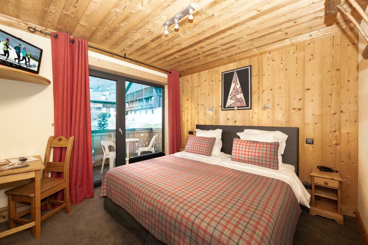 Hotel-Chalet Les Ecureuils Restaurant, Piscine, Garage เลอกรองด์บอร์นอง ภายนอก รูปภาพ